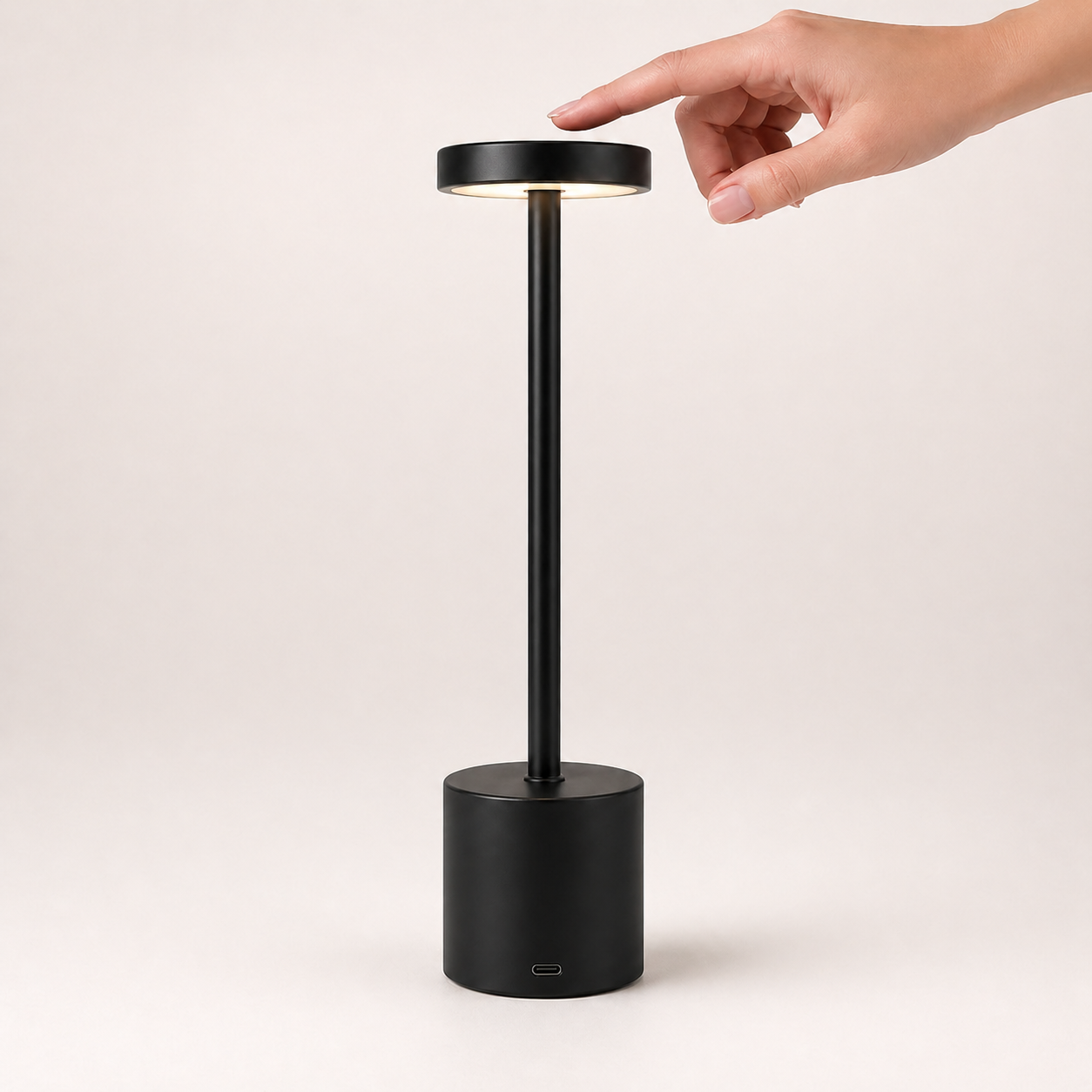 LUUM ONE - Black